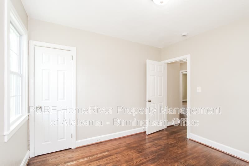 Birmingham House: 208 22nd St. Sw