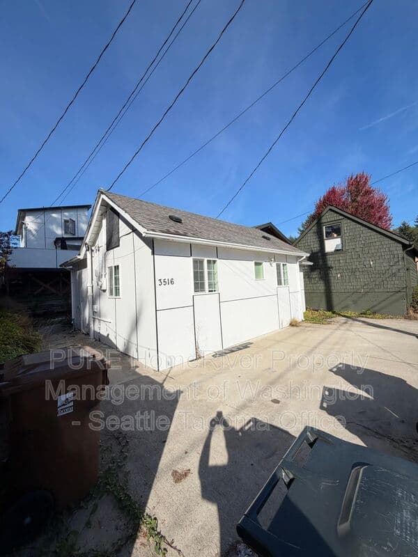 Tacoma House: 3516 S 10th Street