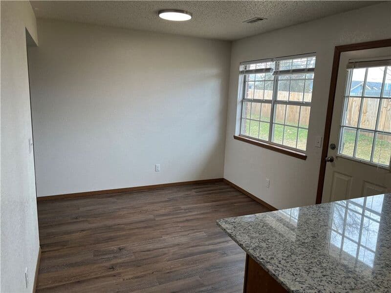 Bentonville Condo: NW 12th St
