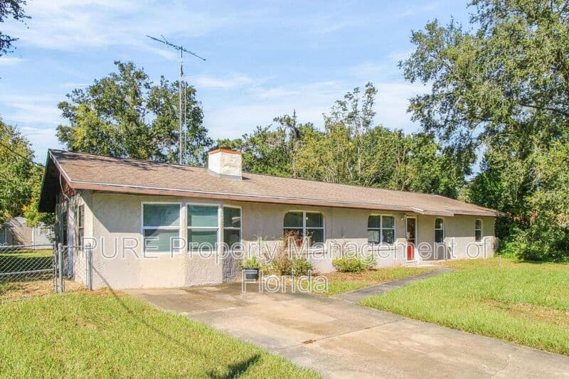Summerfield House: 13606 SE 48th Court