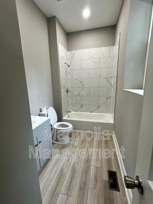 Henderson Condo: 252 Gholson Ave.