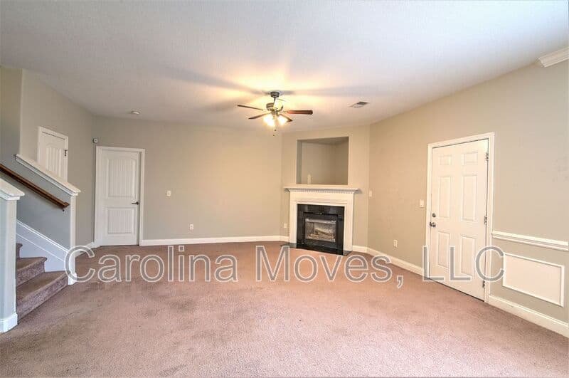 Spartanburg House: 836 Bayshore Lane
