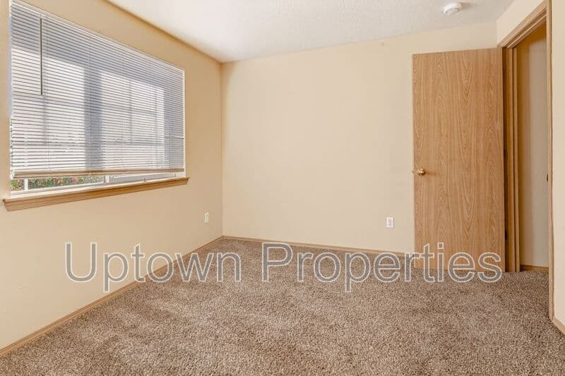 Happy Valley House: 14182 SE Summerfield Loop