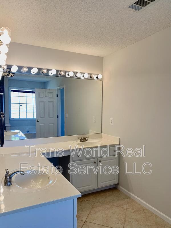 Alpharetta House: 485 Chippenham Court