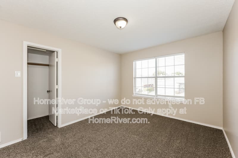 Duncanville House: 542 Alameda Ave