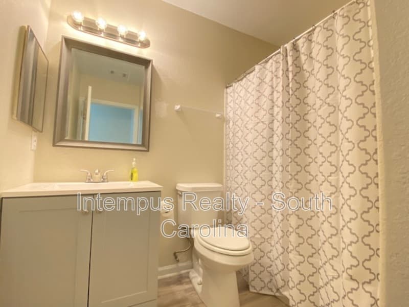 Bluffton Condo: 897 Fording Island Rd