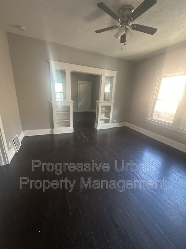 Cleveland Condo: 4609 Behrwald Avenue - Upstairs