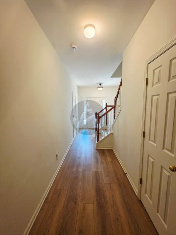 Kennesaw House: 1440 Dolcetto Trce