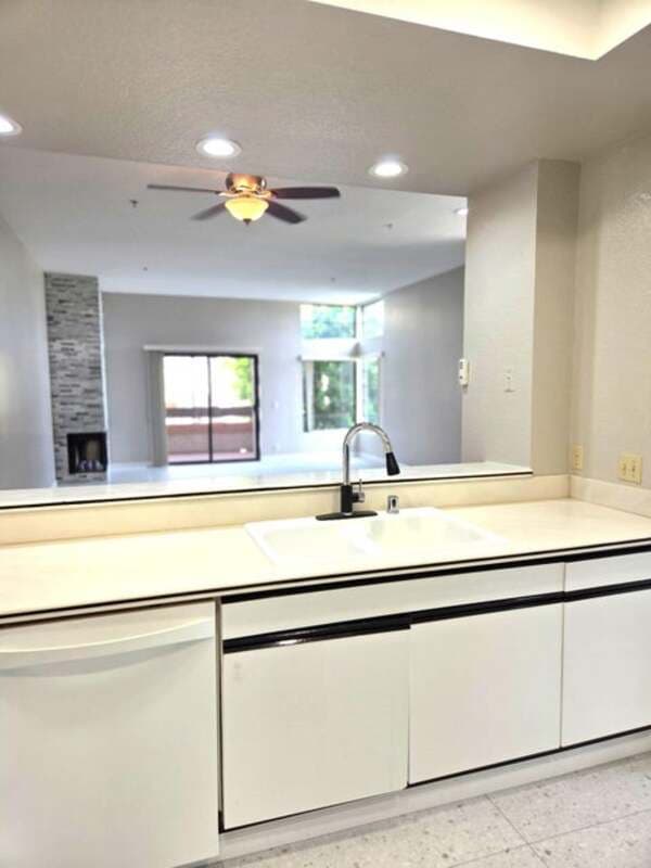 Palm Springs House: 2601 S Broadmoor Drive