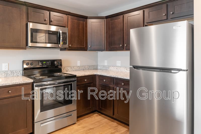 Louisville Condo: 7312 Tiger Way