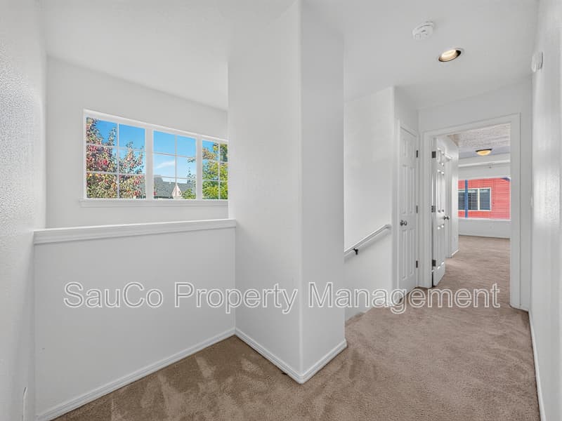 Hillsboro House: 902 SE Portlandia Ave