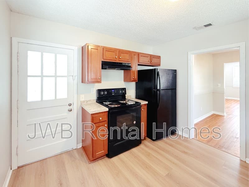 Jacksonville House: 2604 Lowell Ave