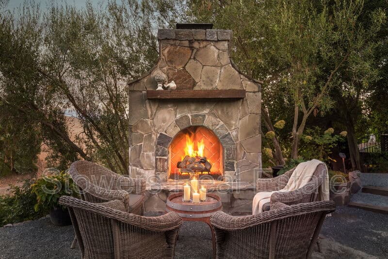 Danville House: 4482 Deer Ridge Rd
