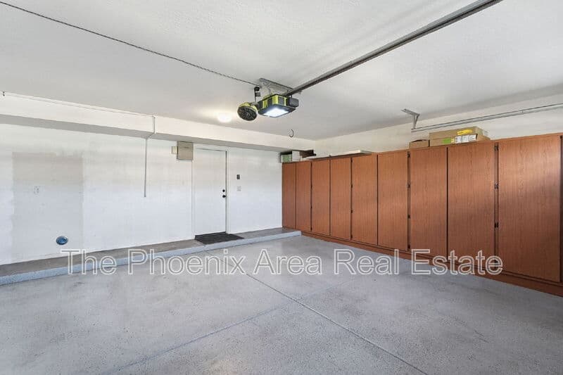 San Tan Valley House: 2669 W Quick Draw Way