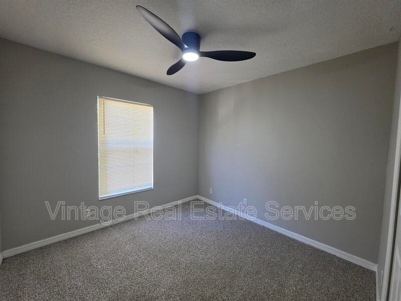 Valrico House: 3342 Spy Tower Ct