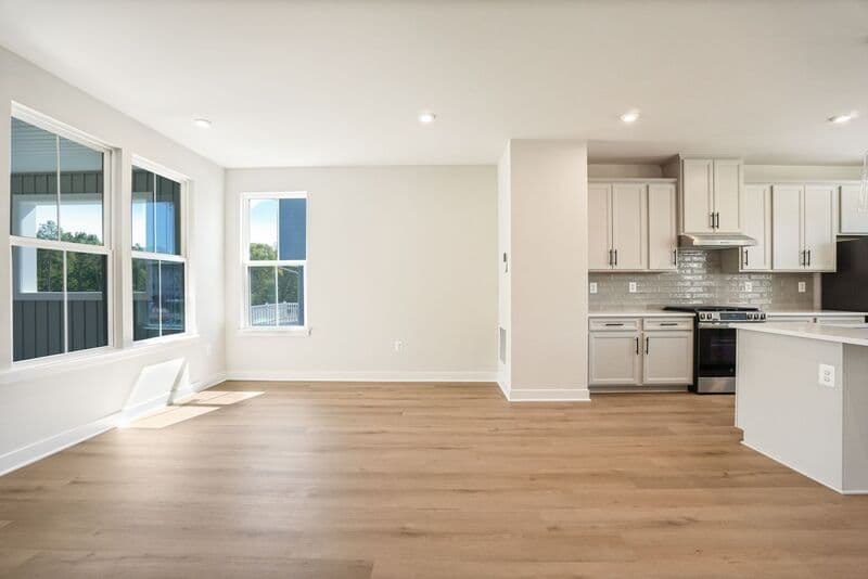 Fredericksburg House: 1400 Crested Iris Drive