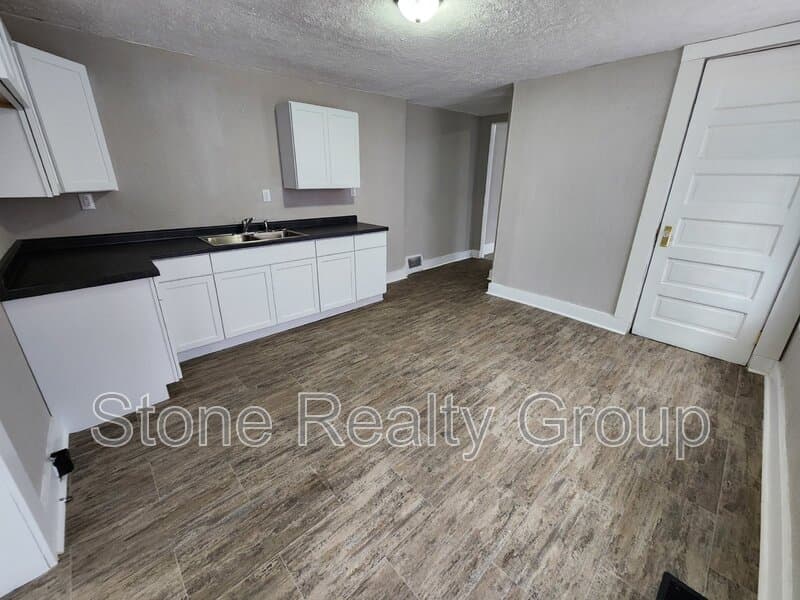Terre Haute Condo: 1110 N 9th Street