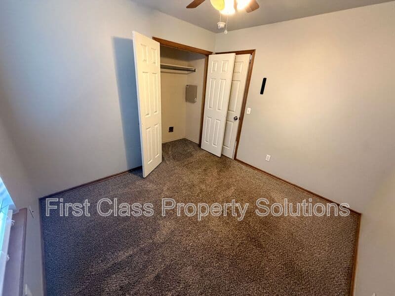 Yukon House: 12306 SW 13th St