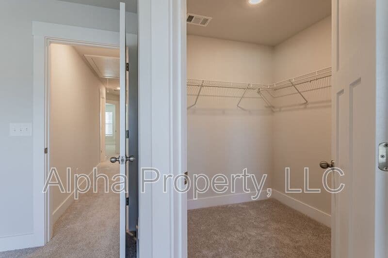 Moore Townhome: 1530 Rivermeade Dr