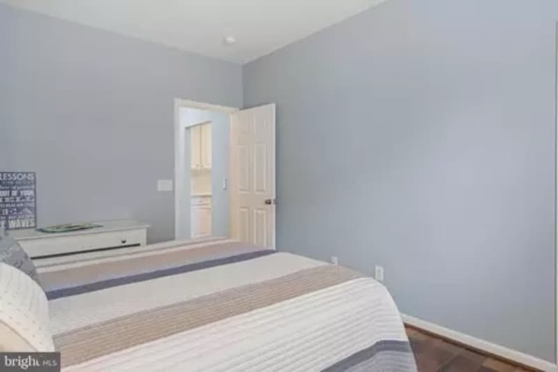 Lewes House: 34670 Villa Circle