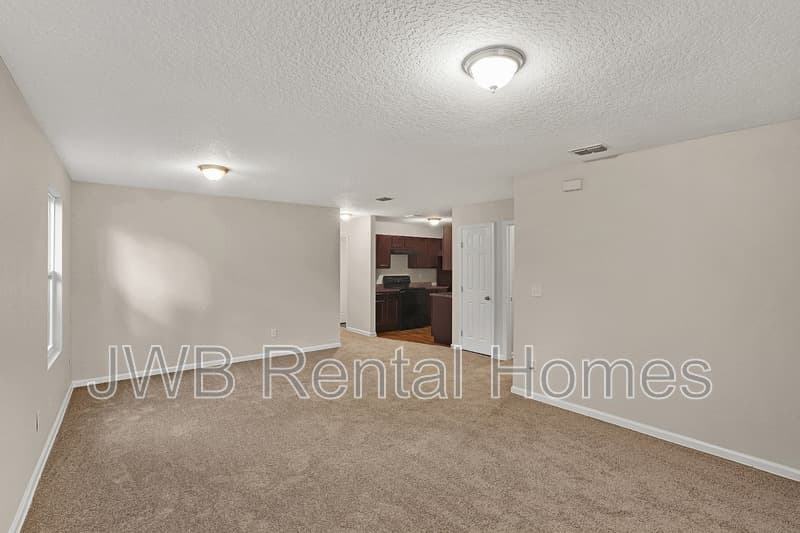 Jacksonville House: 927 Ardoon St