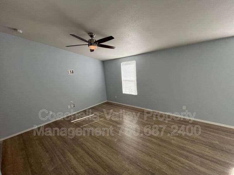 Desert Hot Springs House: 15300 Palm Dr