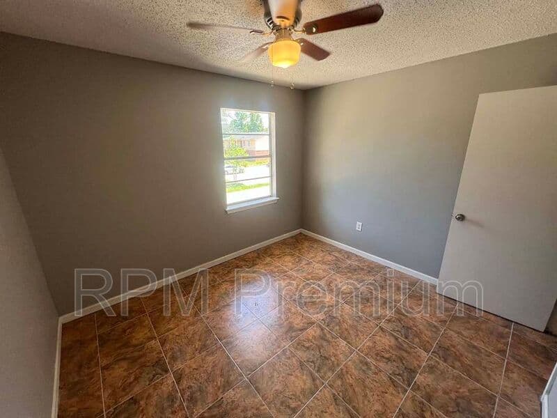 Baker Condo: 5057 Baker Blvd.