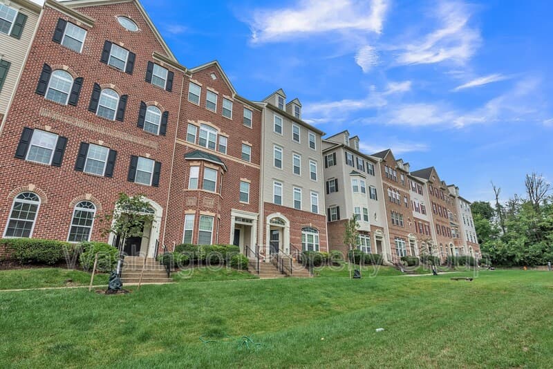 Elkridge Condo: 7114 Daniel John Dr