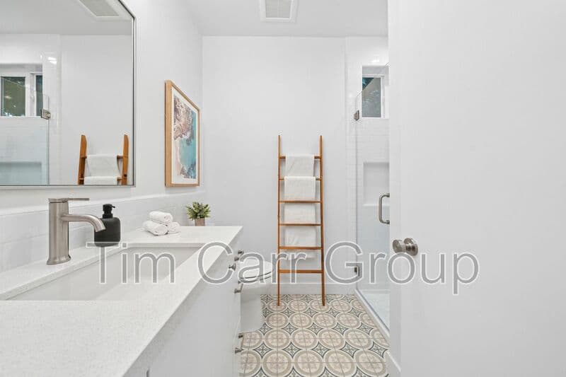 Costa Mesa Condo: 376 Hamilton Street