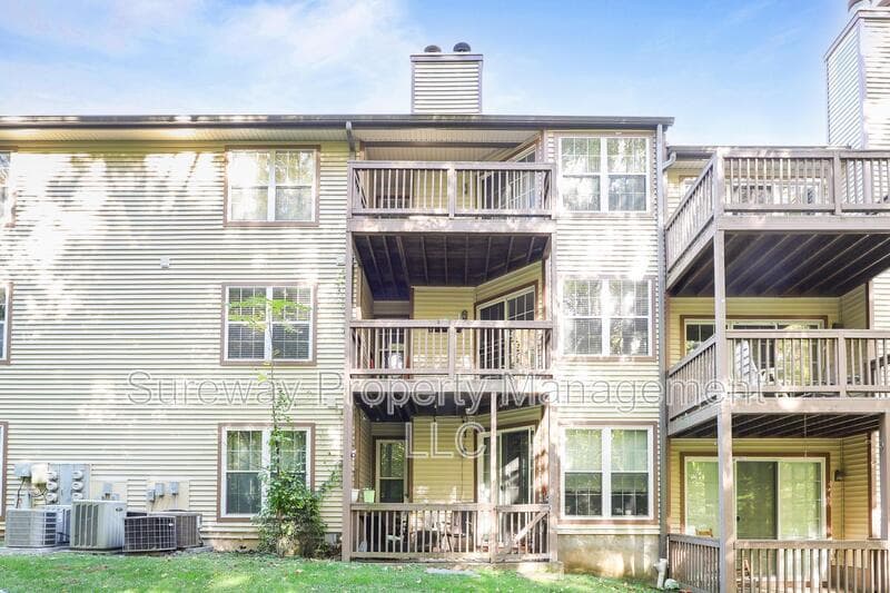 Monmouth Junction Condo: 4242 Bayberry Court
