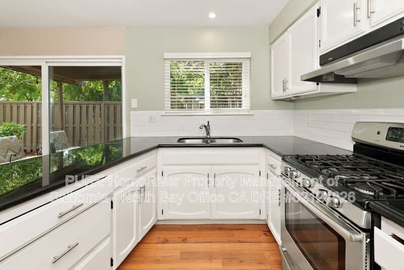 Santa Rosa Condo: 1951 Knolls Drive