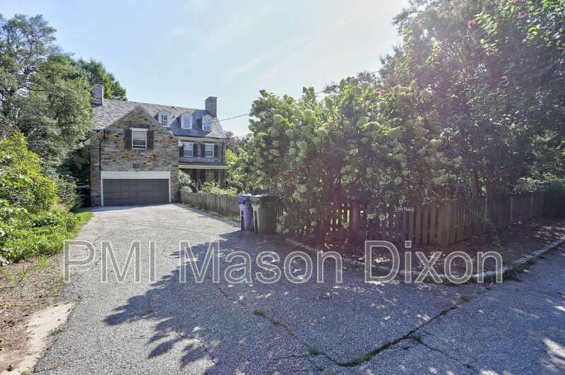 Baltimore House: 5304 Springlake Way