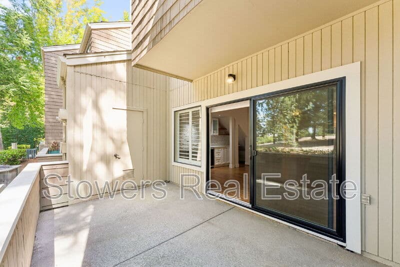San Ramon Condo: 228 Copper Ridge Rd