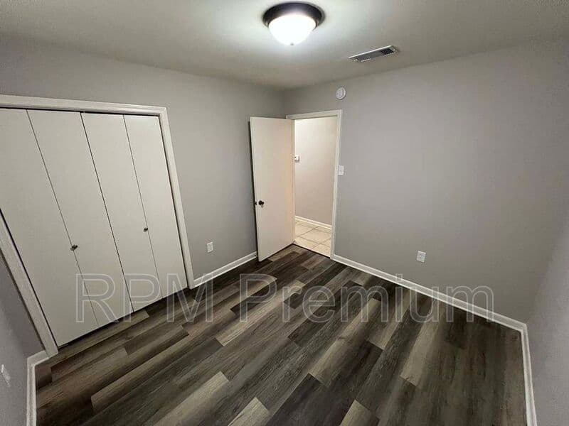 Zachary House: 1114 Willow Creek Dr.