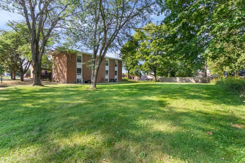 Syracuse Condo: 101 Waldorf Parkway - 10