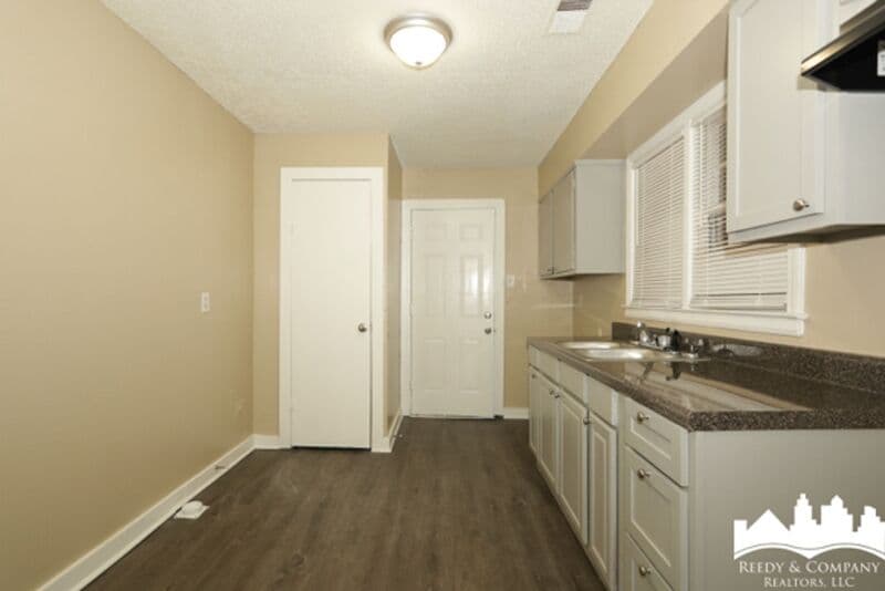 Memphis House: 3581 Kensett Dr