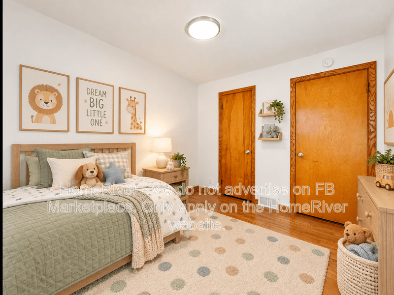 New Castle House: 1406 N Mercer St