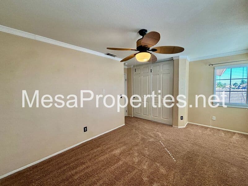 Victorville House: 12604 Sunglow Lane