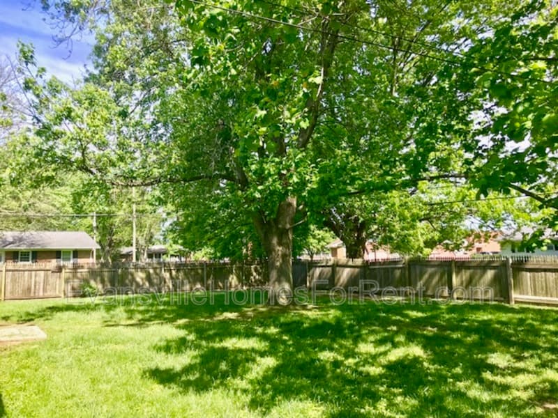 Evansville House: 4210 Keck Ave