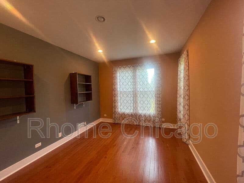 Carol Stream House: 1034 Idaho St.