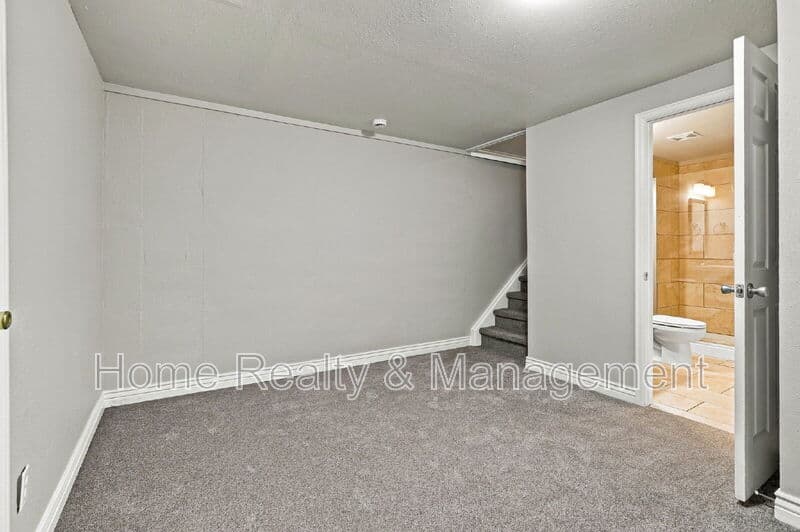 Louisville Townhome: 378 Pheasant Run