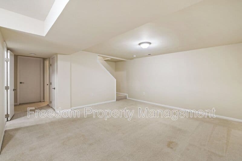 Woodbridge House: 5256 Sudberry Ln