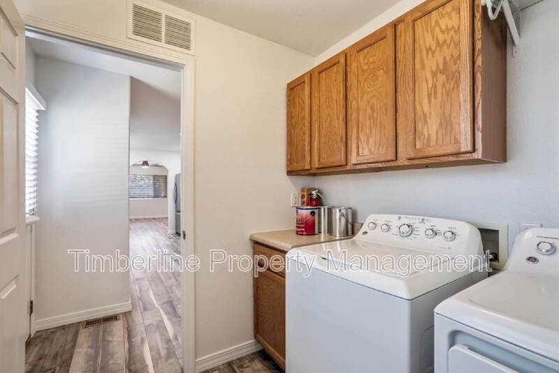 Monument House: 339 Fourth Street