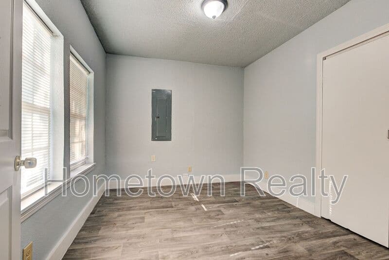 Oklahoma City House: 2114 N Bath Avenue