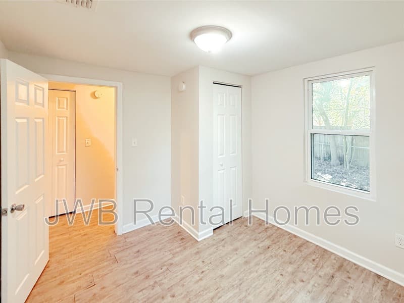 Jacksonville House: 3048 Dignan St