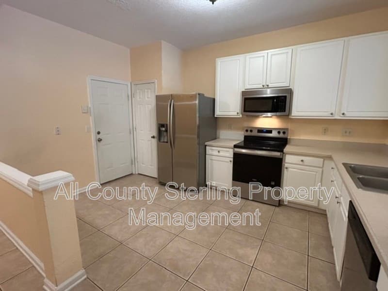 Sanford Townhome: 5052 Hawkstone Dr.