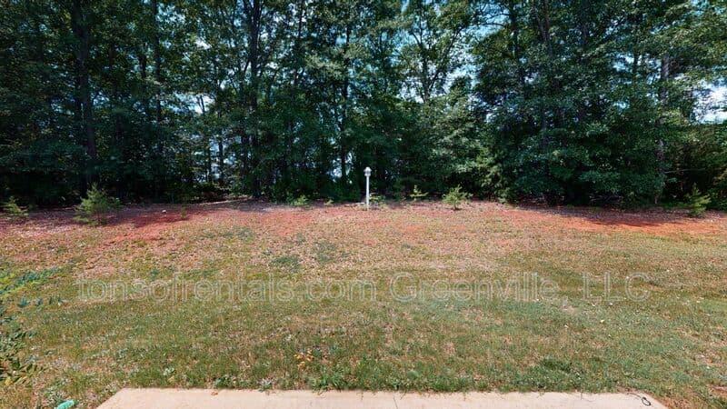 Lyman House: 226 Heatherbrook Drive
