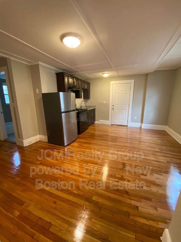 Lynn Condo: 81 Broad St