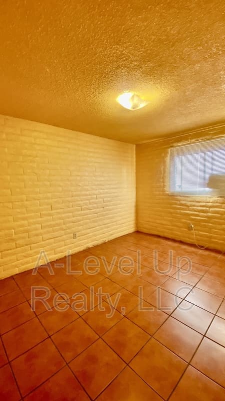 Tucson House: 1101 East 32nd Street