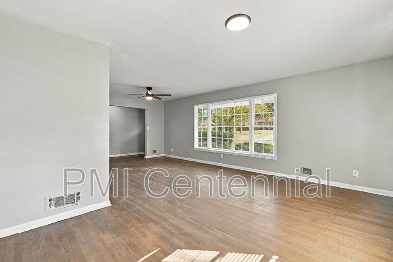 Decatur House: 3438 Springside Drive